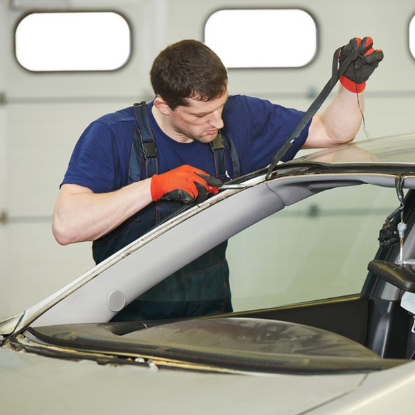 is car window glass repair worth it